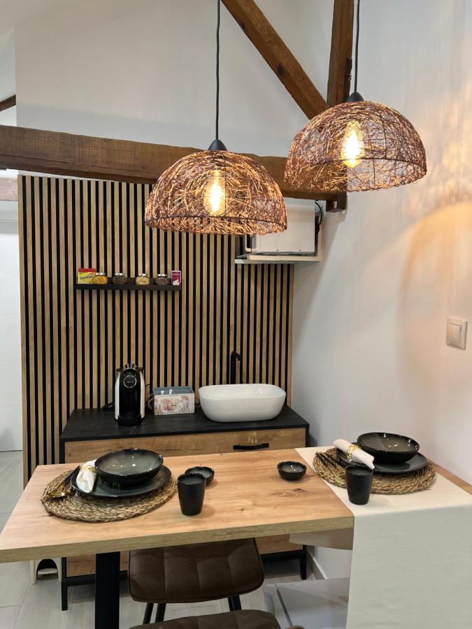 Suites Chic Cozy Herencia エクステリア 写真