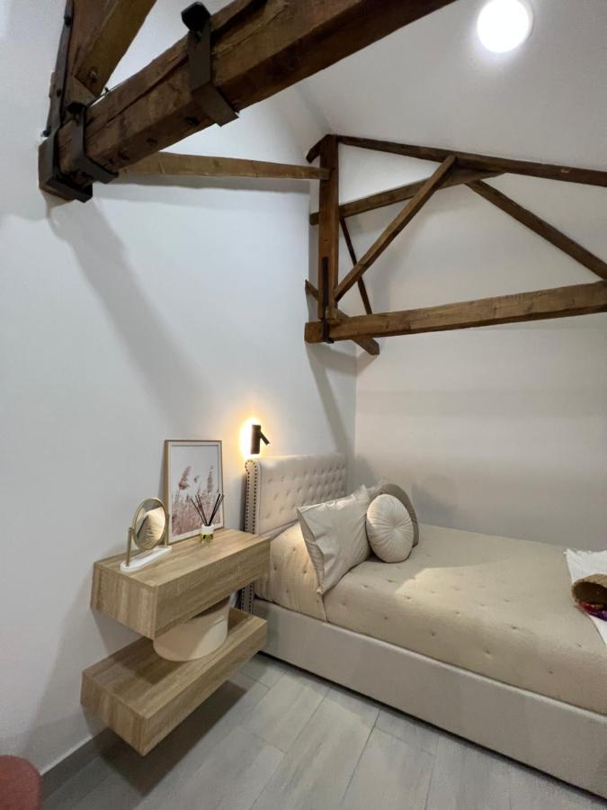 Suites Chic Cozy Herencia エクステリア 写真